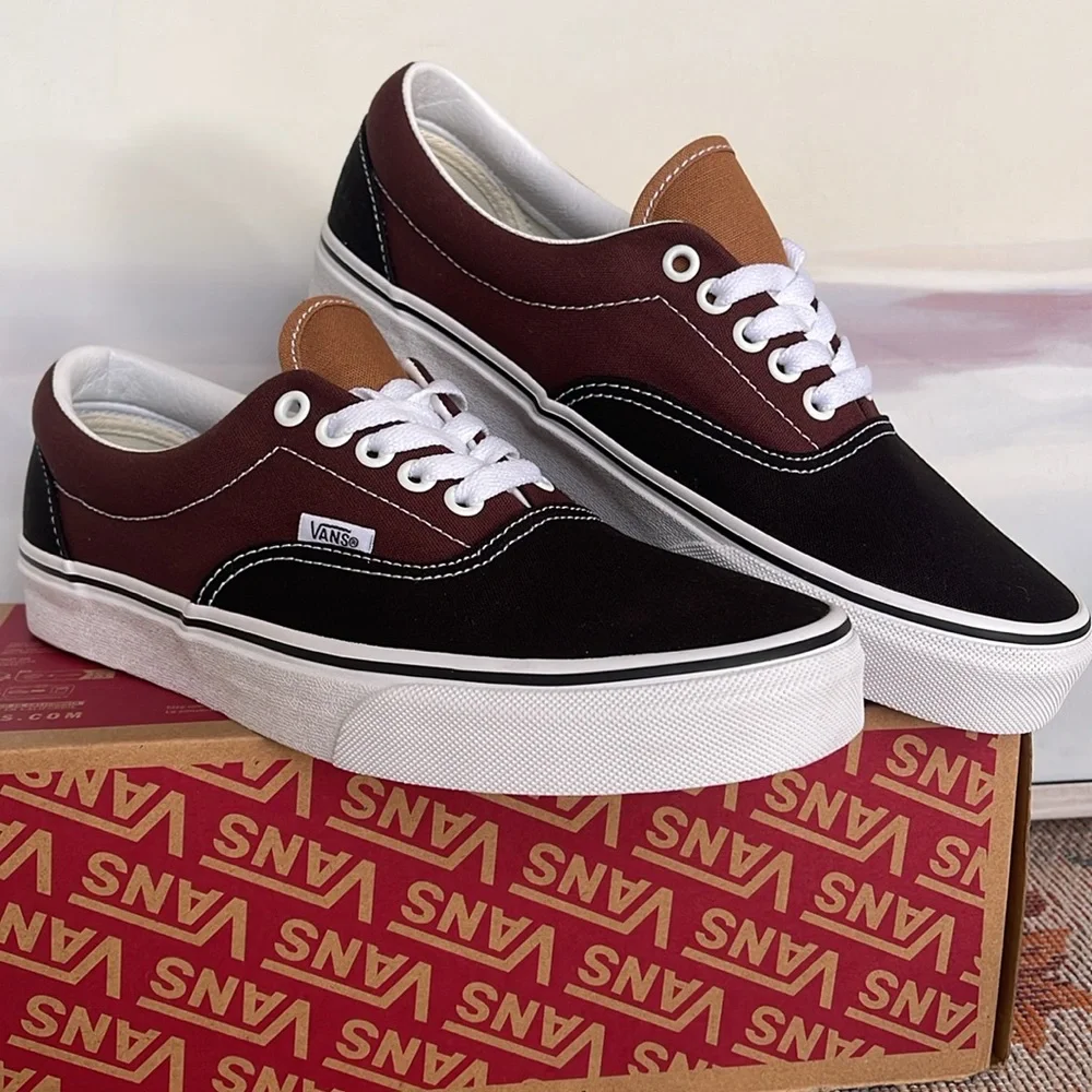 Vans WMNS Era
Color Block Black/Brown
VN0005UEYS8
Sneakers - Picture 5 of 16